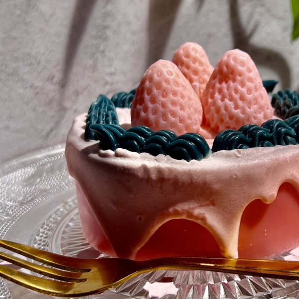 Strawberry Cake - Candle » Clo'eT Design