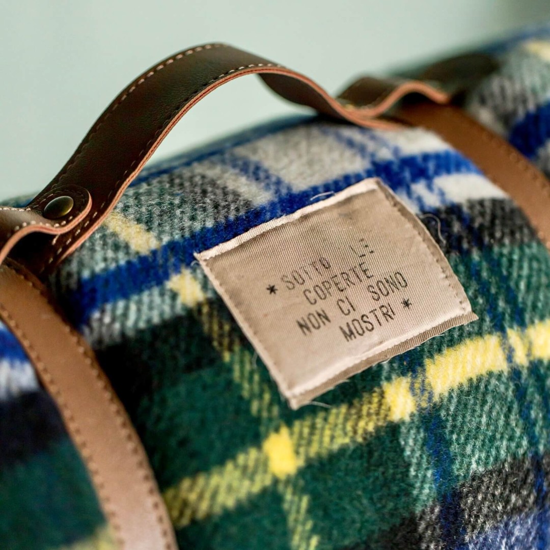 Couverture Tartan - « Sous les couvertures, il n’y a pas de monstres » » Clo'eT Design