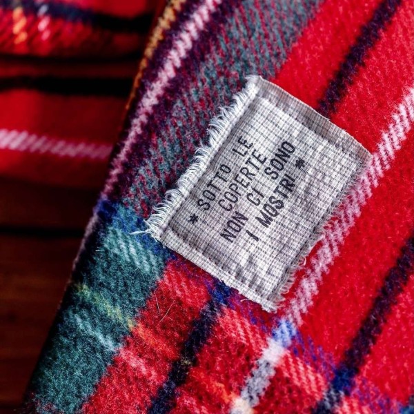 Tartan Blanket - "There are no monsters under the blankets" » Clo'eT Design