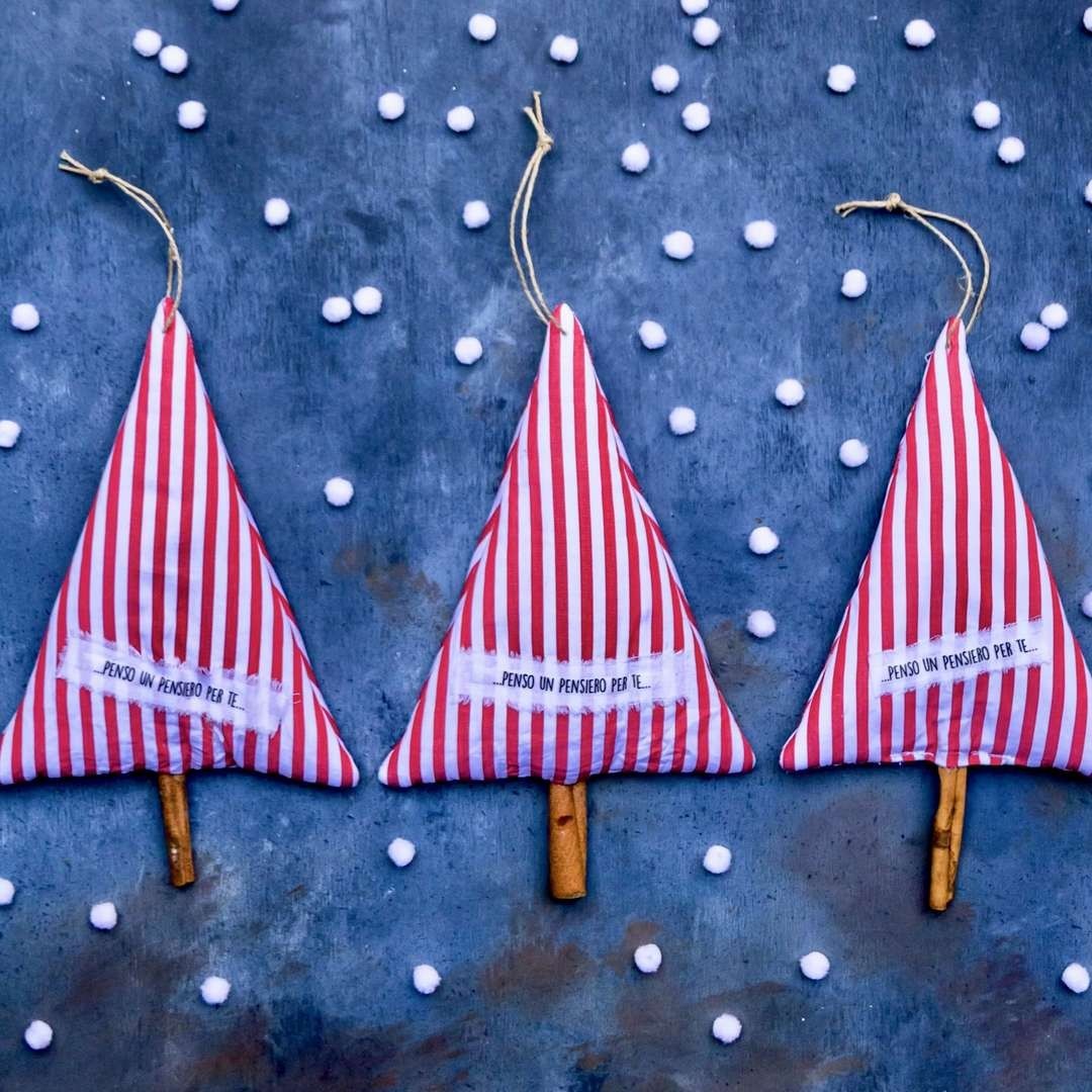 Je pense à une petite pensée pour toi – Petit arbre en tissu parfumé » Clo'eT Design