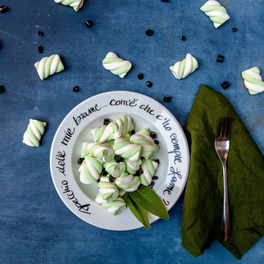 Dish - "Mirror, mirror on the wall..." » Clo'eT Design